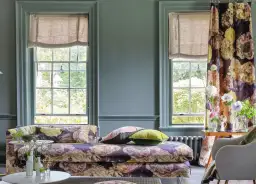 Małe okna jaki to styl? Odkryj najciekawsze aranżacje wnętrz