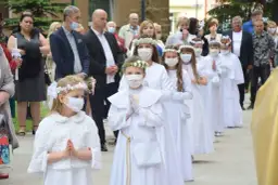 Ile na chrzciny? Kwoty, prezenty i savoir-vivre dla gości