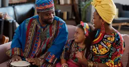 Bęben djembe - historia i nauka gry dla początkujących