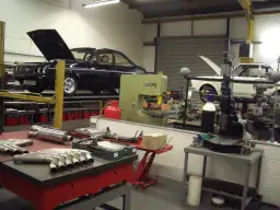 Jak urządzić warsztat samochodowy: uniknij kosztownych błędów i zyskaj klientów