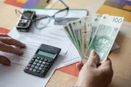 Kiedy warto przejść na emeryturę ZUS? Poznaj sekrety optymalnych decyzji