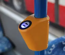 Czy w autokarach są gniazdka? Sprawdź, gdzie możesz ładować urządzenia