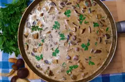 Jak zrobić sos grzybowy z mrożonych grzybów, który zachwyci smakiem