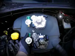 Jak działa parownik LPG i dlaczego jest kluczowy dla silnika?