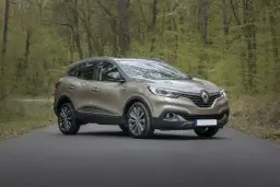 Ile wosku na auto? Dowiedz się, ile naprawdę potrzebujesz