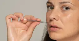 Jak pozbyć się wąsika? Domowe i profesjonalne metody usuwania