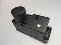 Gdzie jest pompka centralnego zamka w Golfie 3? Oto kluczowe informacje