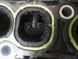 Nieszczelny kolektor ssący – objawy, które mogą zrujnować silnik diesel