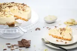 Najlepsze przepisy na ciasto na serwatce: sprawdzone pomysły na wypieki