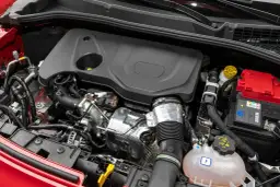 Co daje wymiana oleju? Kluczowe korzyści dla silnika i portfela