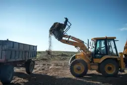 Ile kosztuje ciężarówka ziemi? Ceny, porady i jak nie przepłacić