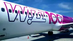 Wizz Air: Alkohol w podręcznym? Poznaj limity i uniknij konfiskaty!