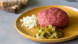 Dokładnie ile kalorii ma tatar? Poznaj wartości odżywcze surowej wołowiny