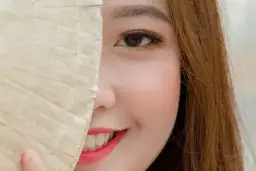 Jak widzi osoba z astygmatyzmem? Zaskakujące wizje i objawy