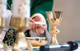 Co to jest msza gregoriańska i jak może pomóc duszom zmarłych