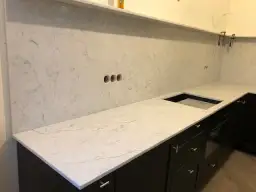 Ile kosztuje blat z konglomeratu? Sprawdź ceny i ukryte koszty