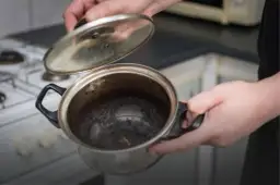 Jak wyczyścić garnki ze stali nierdzewnej? Skuteczne metody