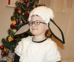 Jak zrobić strój owieczki dla dziecka - proste kroki i materiały