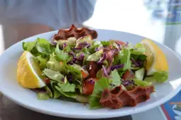 Turecki sos z granatu do czego używać? Odkryj smakowite przepisy