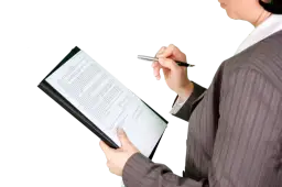 Jak znaleźć testament u notariusza i uniknąć problemów z dziedziczeniem