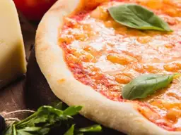 Jak się pisze pizza? Poznaj prawidłową pisownię i wymowę