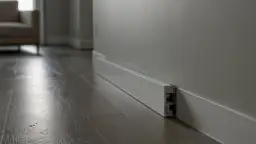 Listwy przypodłogowe cienkie - funkcjonalność i estetyka w jednym