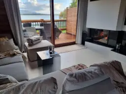 Domek nad jeziorem Dolny Śląsk: Gdzie i jak wynająć idealny?