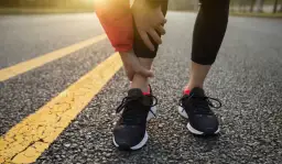 Jakie buty po skręceniu kostki - wybierz obuwie, które wspiera rehabilitację