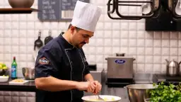 Ile zarabia szef kuchni w hotelu? Zaskakujące różnice w pensjach