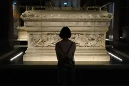 Co można robić po studiach historycznych? Odkryj ciekawe kariery