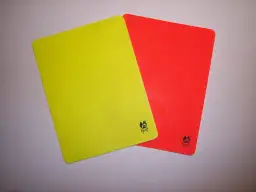 Biała kartka w piłce nożnej: Co to? Rewolucja fair play?