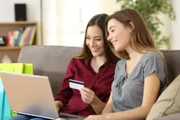 Wynajem mieszkania w Polsce: Gdzie szukać i jak nie dać się oszukać?