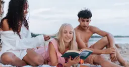  Książki dla młodzieży o miłości - Top 10 najlepszych romansów młodzieżowych