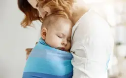 Jakie nosidełko dla niemowlaka wybrać według fizjoterapeuty?
