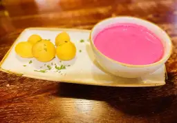 Najlepsze smaki Wilna: gdzie zjeść wyjątkowe dania litewskie