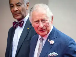 Ile lat ma książę Karol? Sprawdź dokładny wiek i ciekawostki z jego życia