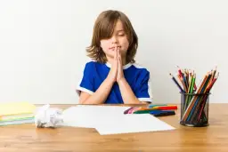 Czy nauczyciel religii może być wychowawcą? Oto ważne przepisy