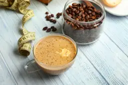 Ile kalorii ma kawa? Sprawdź, co wpływa na jej kaloryczność