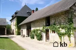 Adaptacja budynku gospodarczego na dom: Czy to legalne i jak to zrobić?