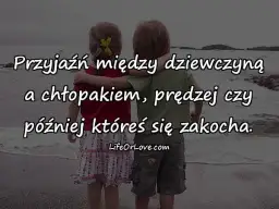 Najpiękniejsze cytaty do zdjęcia z chłopakiem na social media - te wzruszą jego serce