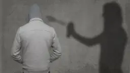 Gaz pieprzowy: Legalna i skuteczna samoobrona krok po kroku.