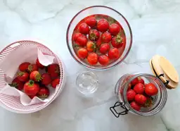 Jak przechowywać truskawki w lodówce? Świeże nawet tydzień!