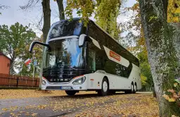 Gdzie odjeżdża autobus Żak w Łomży? Sprawdź lokalizację i rozkład