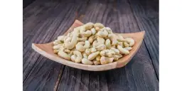 Skąd pochodzą orzechy nerkowca? Odkryj ich fascynującą historię