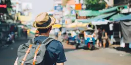 Tanie noclegi za granicą: 7 trików, by podróżować więcej za mniej