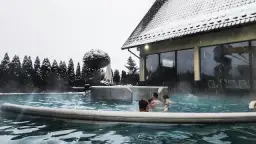 Co zabrać ze sobą do Termy Bukowina? Niezbędne akcesoria i porady