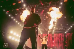 Ile trwa koncert Bedoesa? Poznaj sekrety długości występu