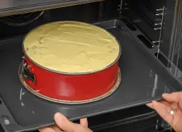 Sernik piec góra dół czy termoobieg – uniknij pęknięć i przesuszenia