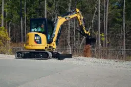 Wynajem koparki z operatorem: Ile kosztuje? Cennik 2024