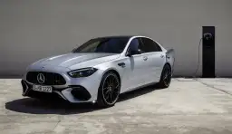 Mercedes C 63 AMG: V8, hybryda. Ile kosztuje w Polsce?